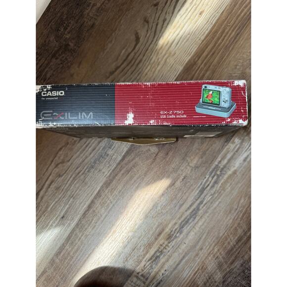 CASIO EXILIM EX-2750 7.2 Mega Pixels 3X Zoom With Charger USB Cradle - Picture 13 of 16